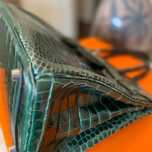 Hermes 30 Birkin in Green Crocodile - Picture 10 of 12